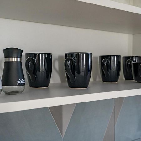 ולנסיה Exquisite Studio Apartment With An Original Design מראה חיצוני תמונה