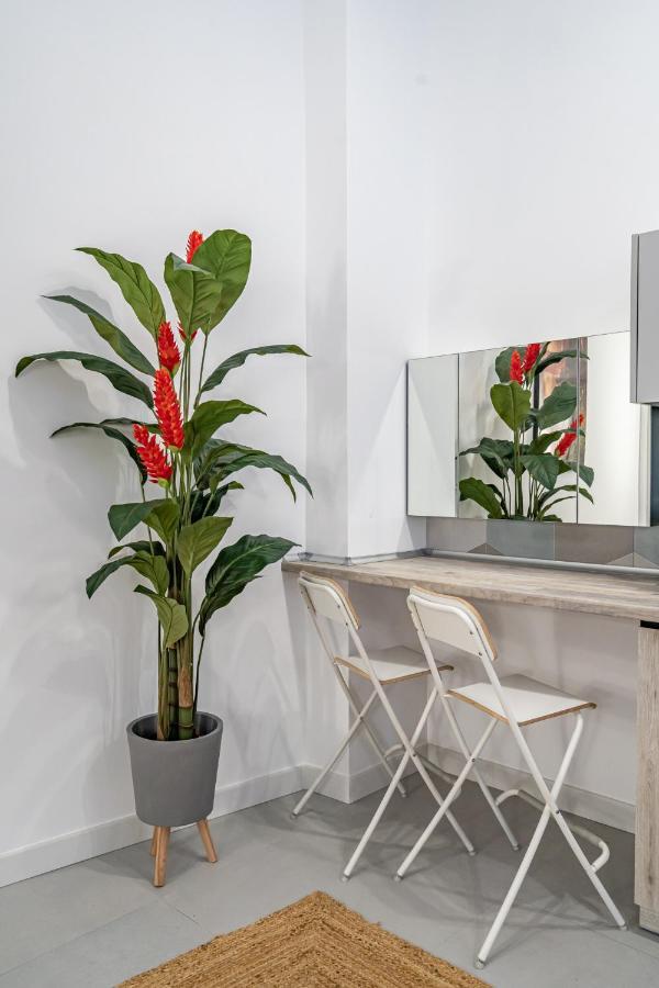 ולנסיה Exquisite Studio Apartment With An Original Design מראה חיצוני תמונה