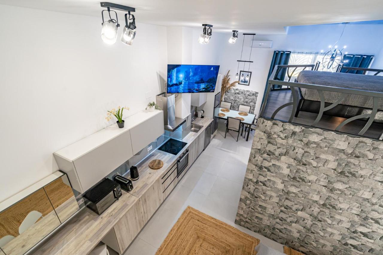 ולנסיה Exquisite Studio Apartment With An Original Design מראה חיצוני תמונה